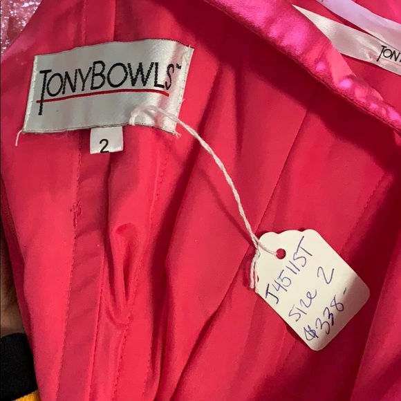 Dress - Picture 4 of 4